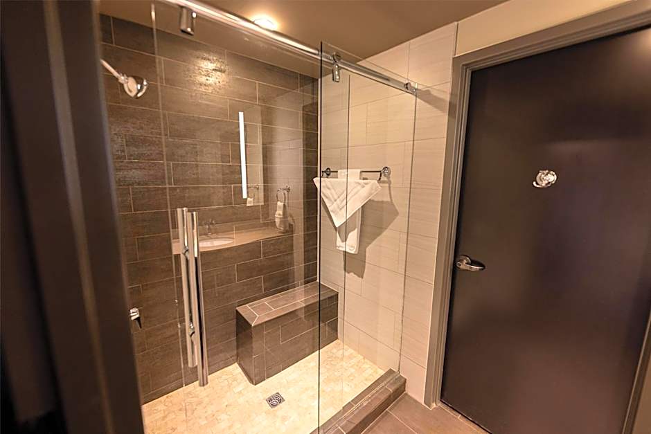 Cherokee Casino Hotel Roland