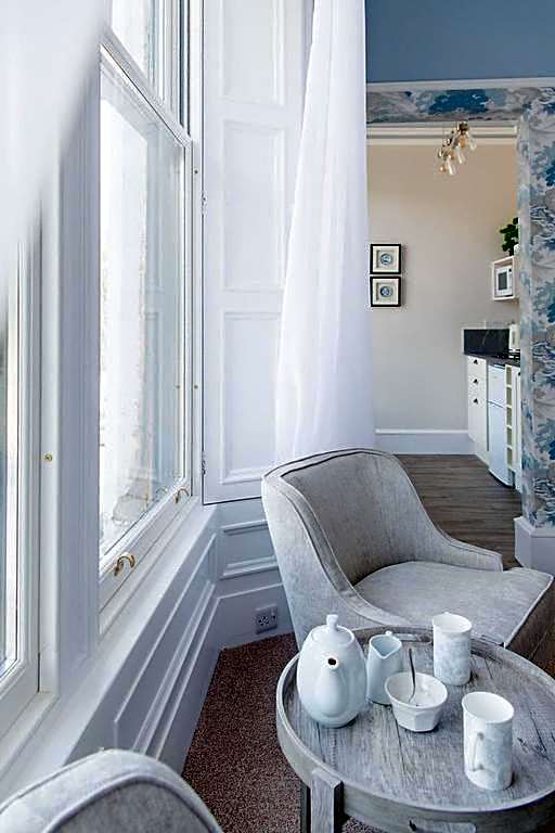 The Merryburn - Rooms and Courtyard Studios