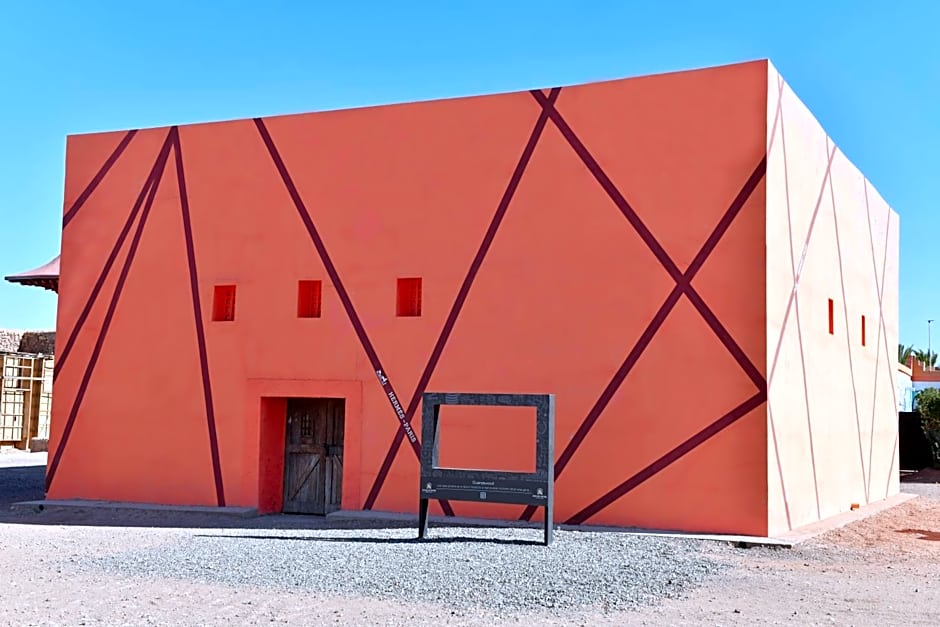 Oscar Hotel by Atlas Studios