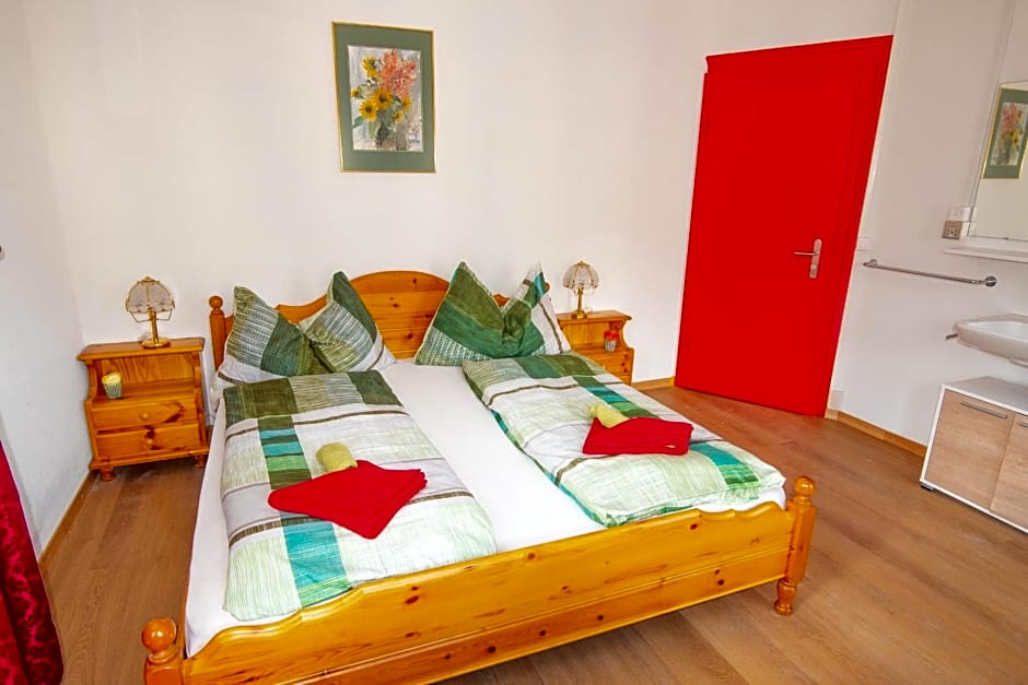 Sonne Holiday Rooms