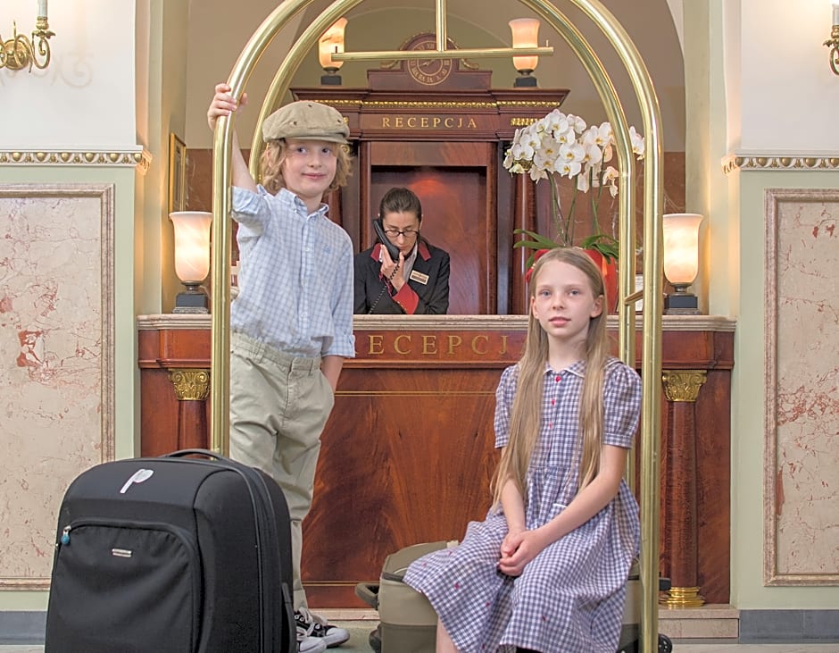 Grand Hotel
