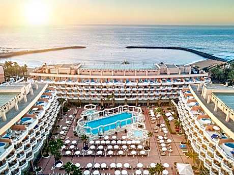 Hotel Cleopatra Palace