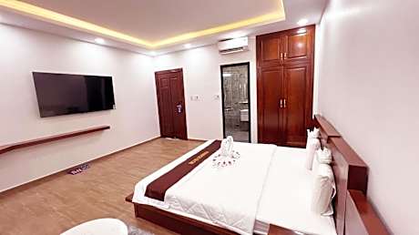 Queen Room with Garden View