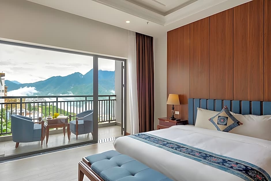 Bamboo Sapa Hotel