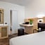 Globus Urban Hotel