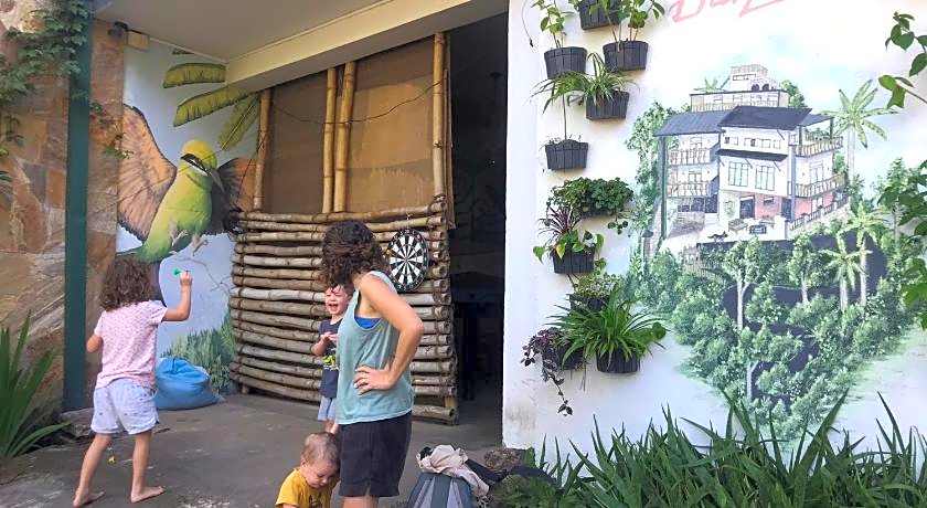 Funk Bunk Inn - Bed & Breakfast