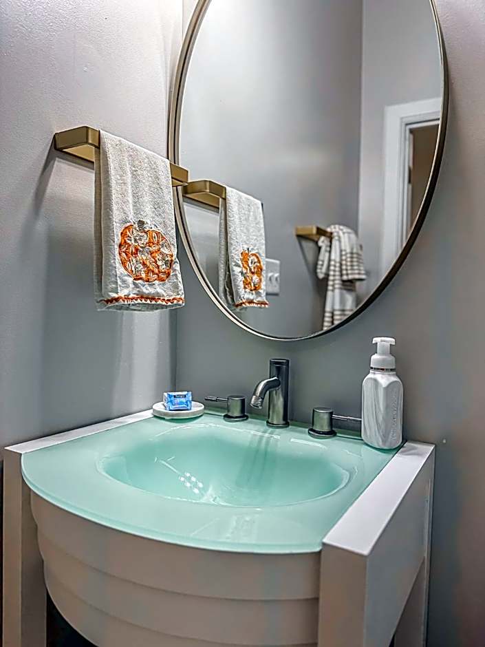 The Historic Lyric Presidential Suite