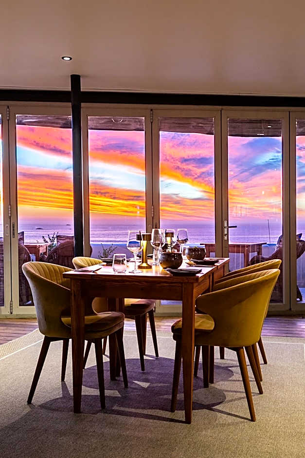 Abalone Hotel & Villas