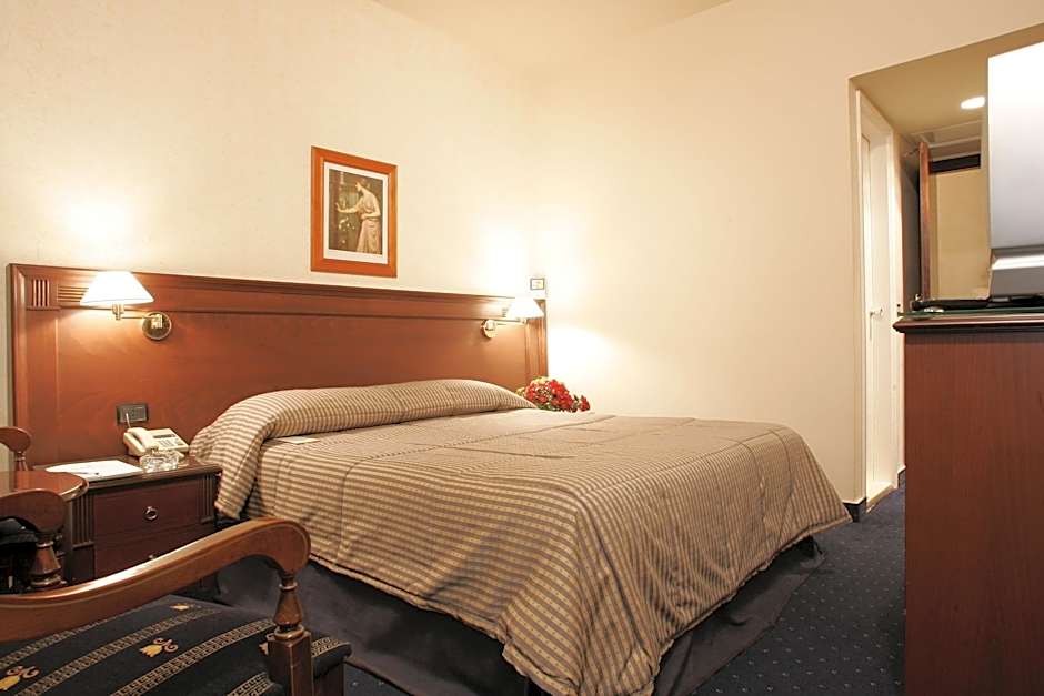 The Mayflower Hotel