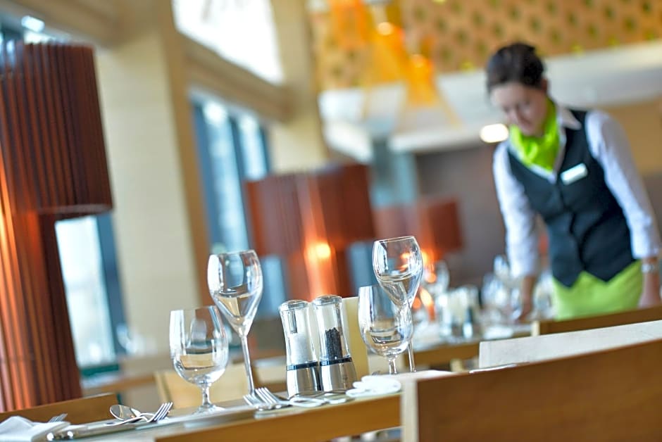 Ramee Grand Hotel And Spa