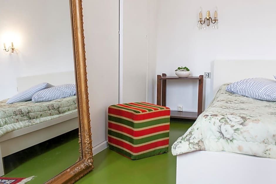 46FM Montauban Guest House – Montauban, WY