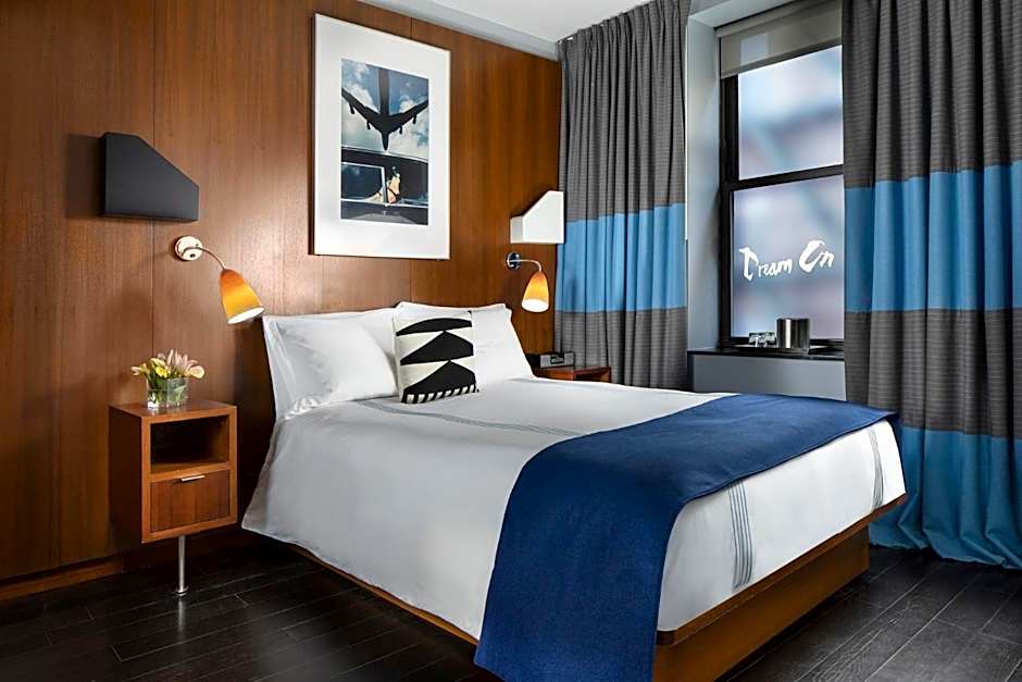 6 Columbus Central Park Hotel