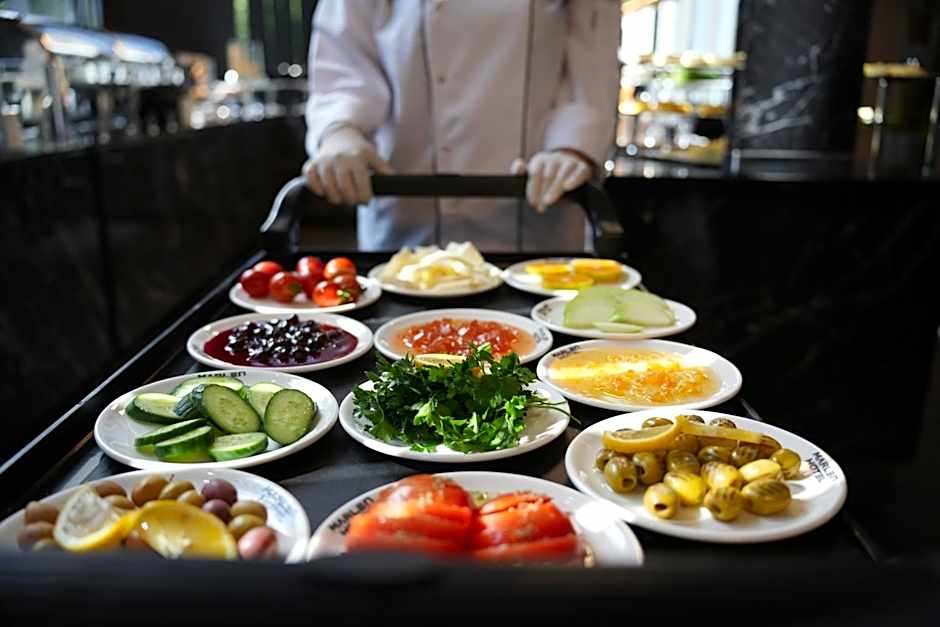 Marlen Hotel Bayraklı