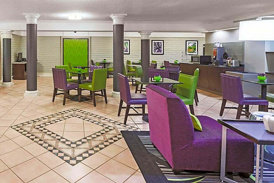 Travelodge by Wyndham Houston Cy-Fair