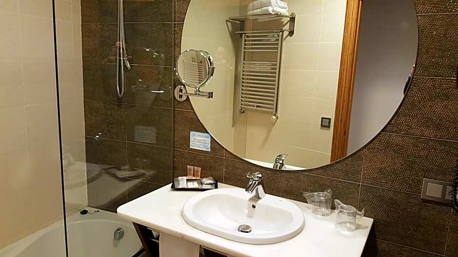 Cumbria Spa Hotel 3* Sup