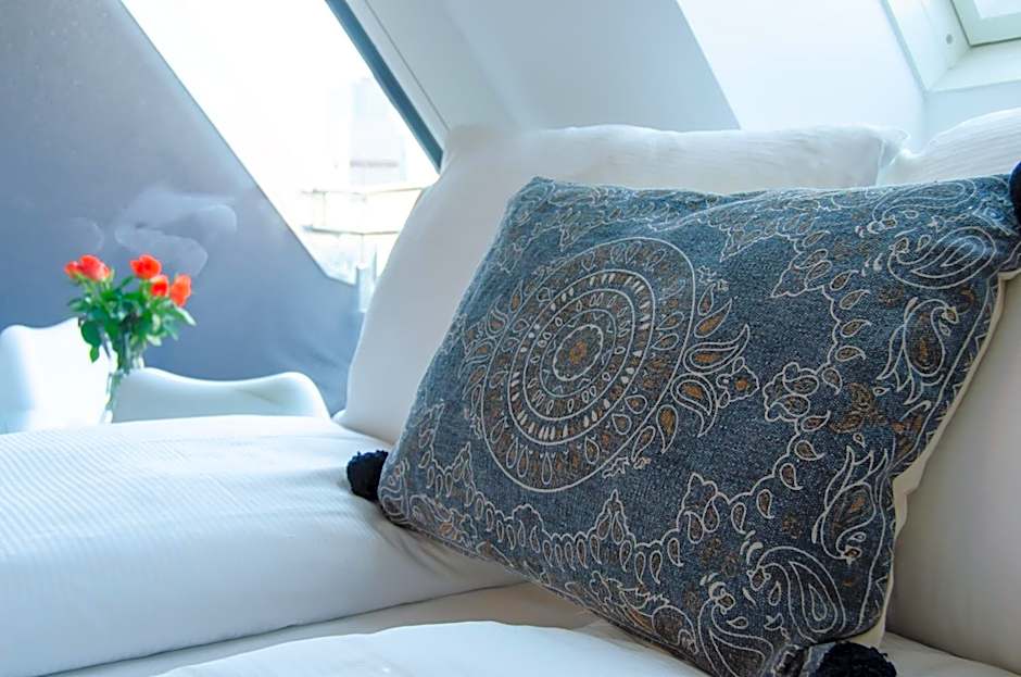 Grand Quarters City Residence