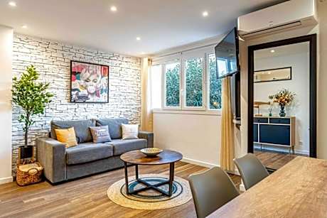 Cassis le Marignan- rdc - garage - classé 3 étoiles