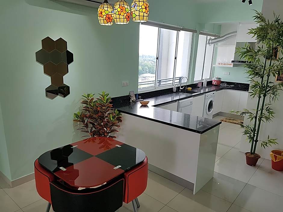 Garden Apartment at Zenith