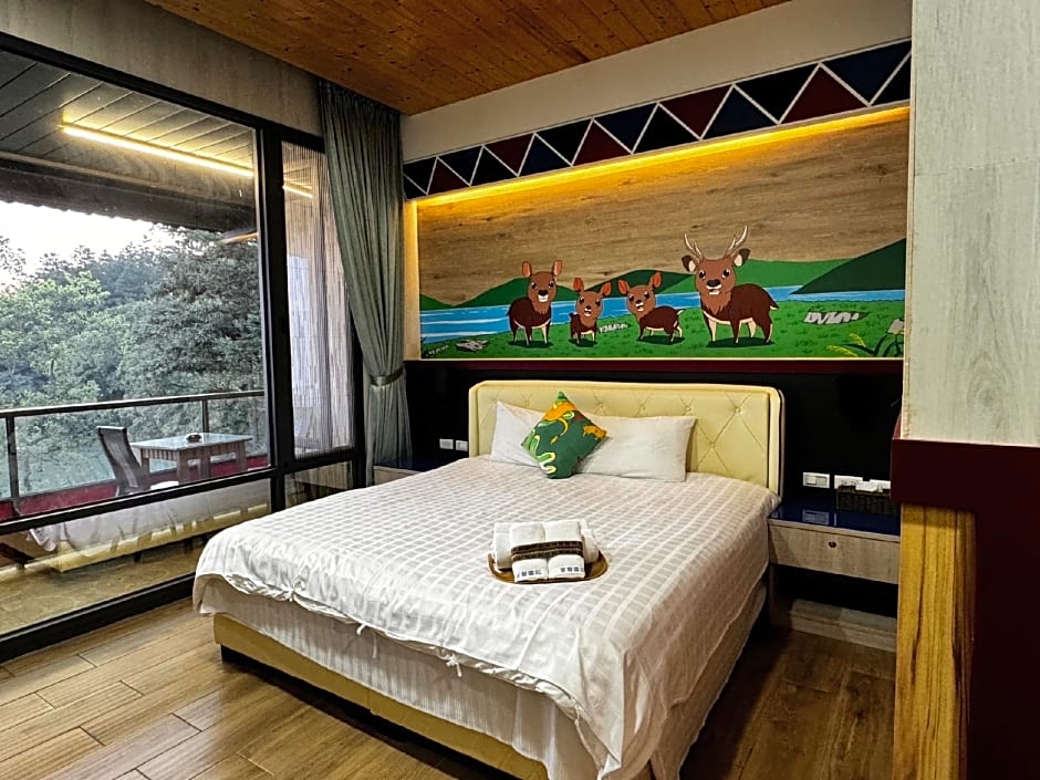 Applause In The Mountain