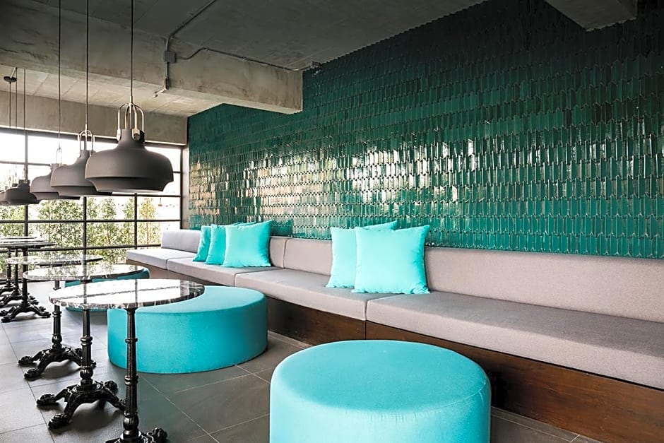 Theorie Hotel Sukhumvit 107 by SLH