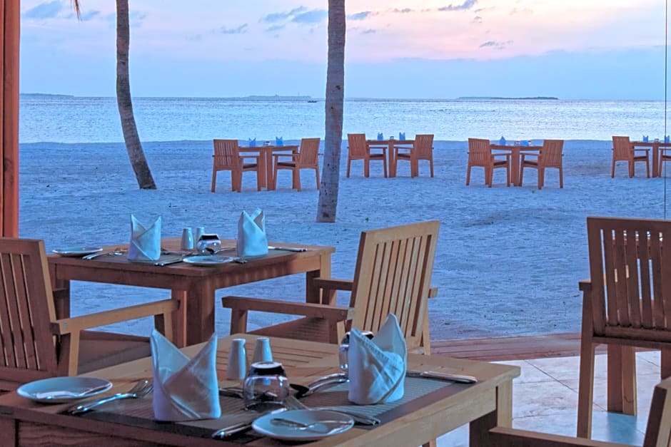 Brennia Kottefaru Maldives