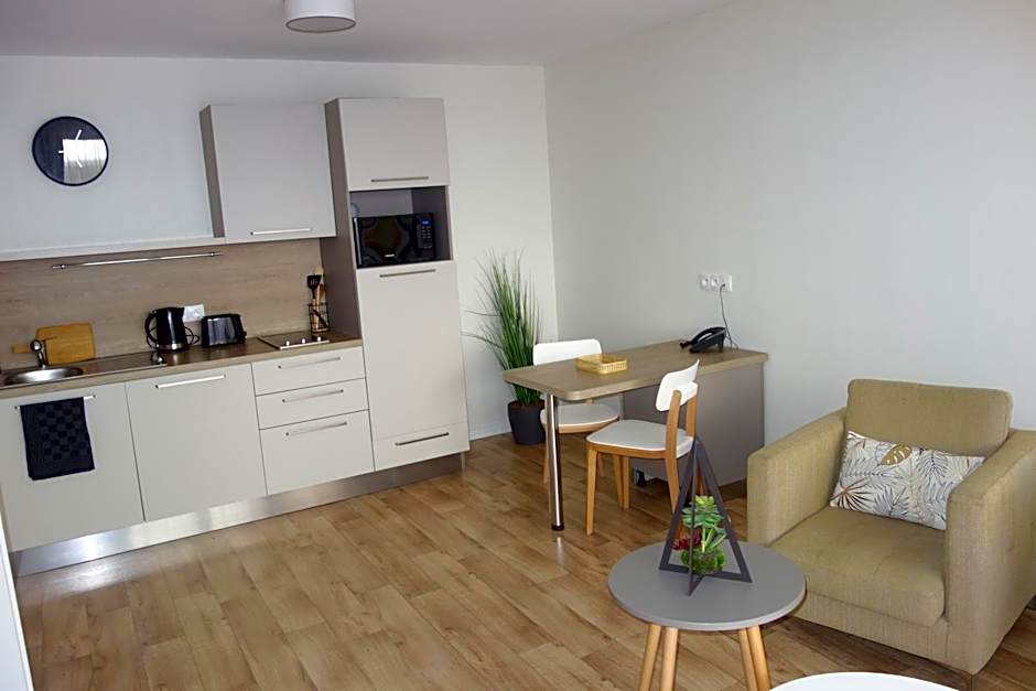 DOMITYS - Le Fil de Soie