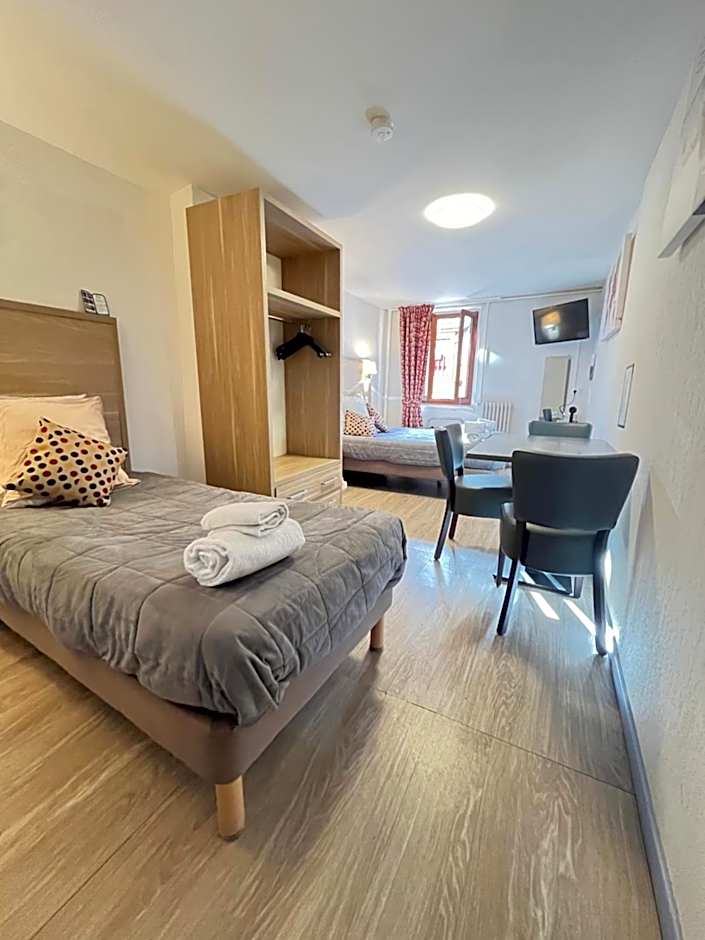 Hôtel Du Cheval Blanc Barcelonnette