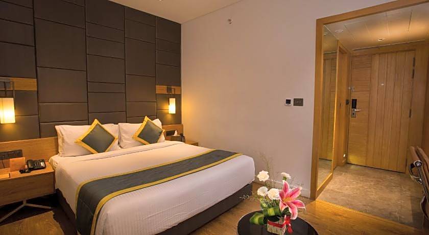 Fountain Tree by TGI