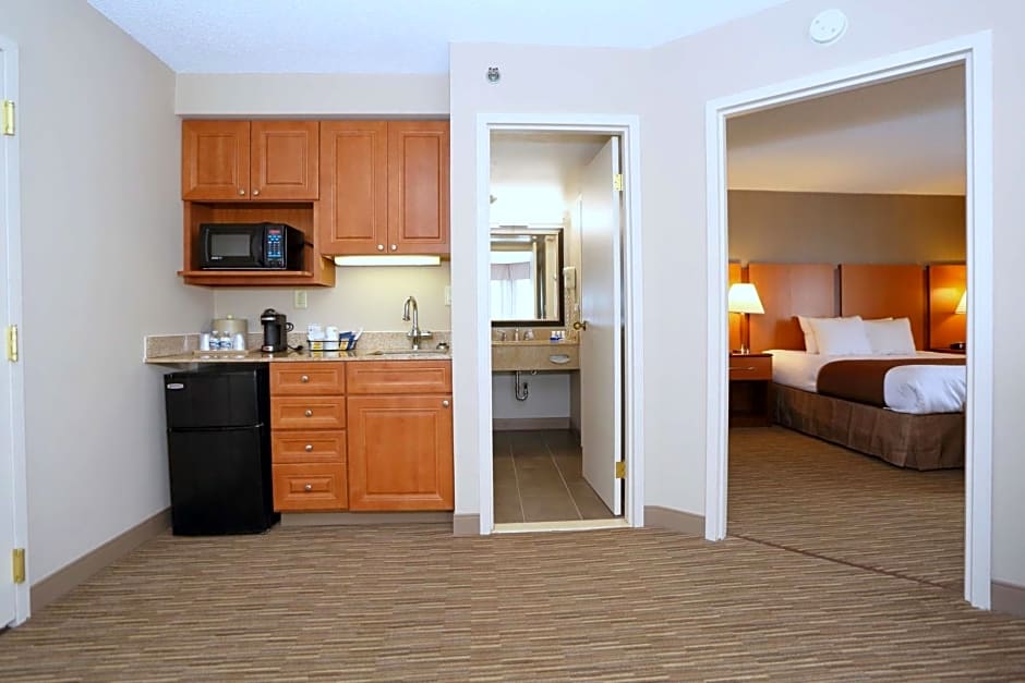 Best Western Plus La Plata Inn