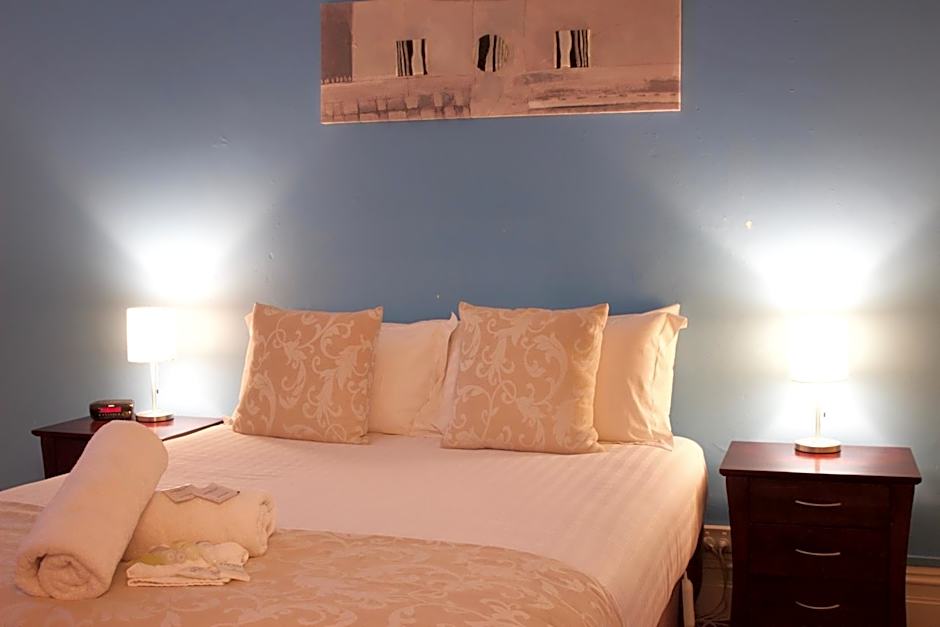 Balcony On Sixth Lodge