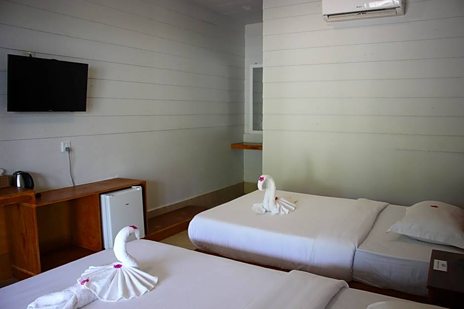 SCARLET SAILS BUNGALOW
