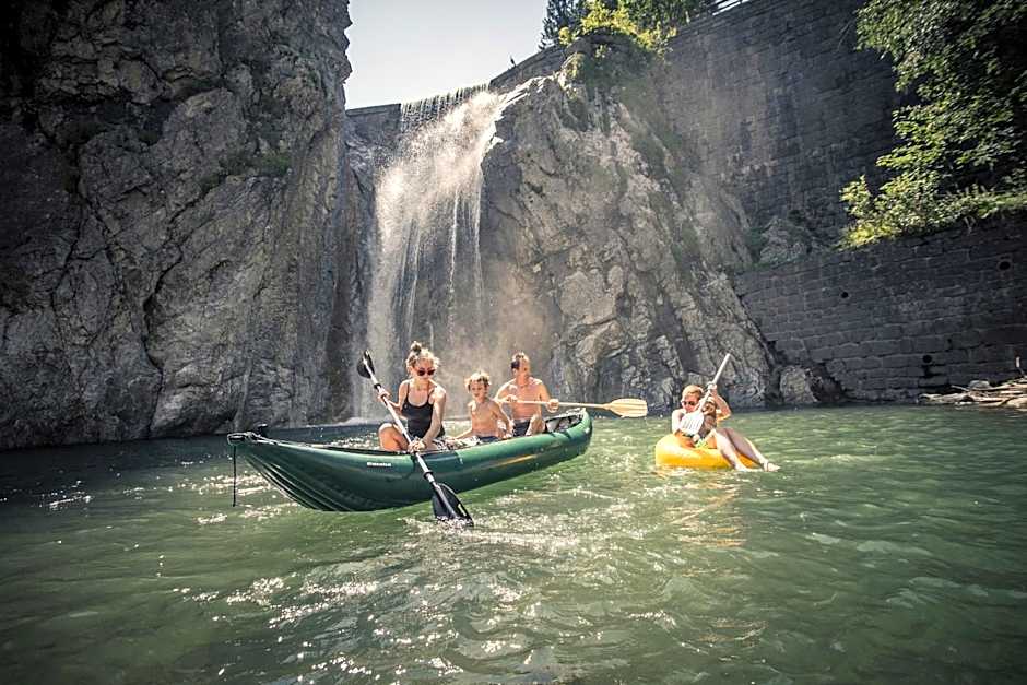 nawu apartments & Restaurant