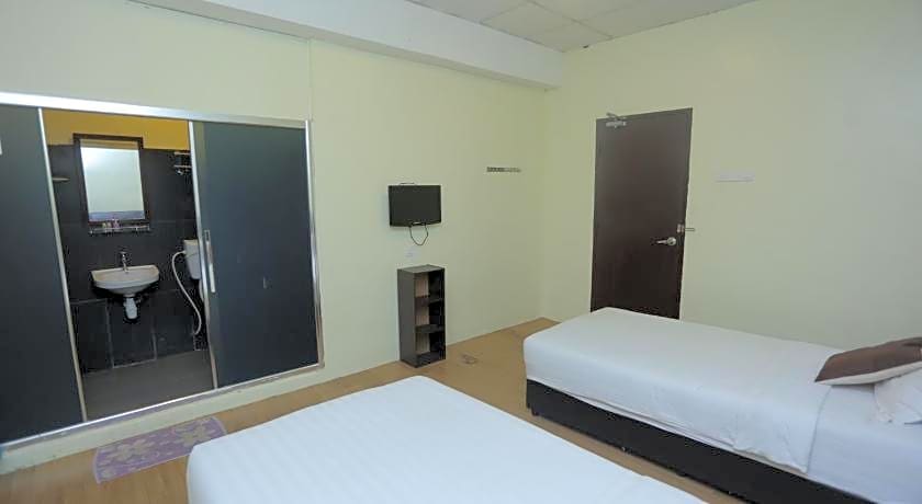 JAM Hotel Kota Warisan Near ERL Salak Tinggi Sepang