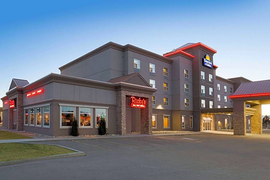 Days Inn & Suites by Wyndham Edmonton Airport