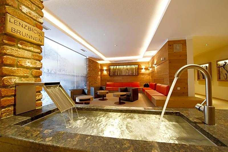 ARBOR Hotel & Apartments