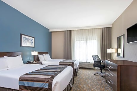 1 King Bed Mobility Accessible Suite Non-Smoking