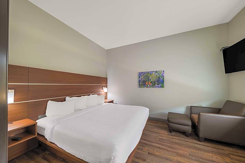 Best Western Bowie Inn & Suites
