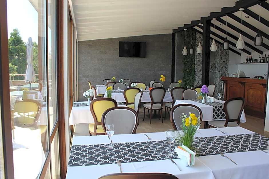 Vemara City Boutique Hotel-free parking