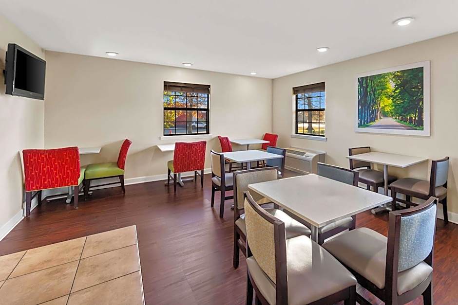 Days Inn by Wyndham Brownsville