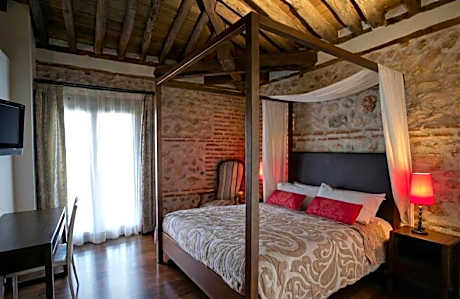 Superior Double with Balcony and Valley View