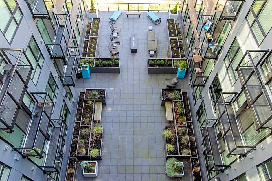 Self Check-in-washer-dryer-4ksmart Tv-king Bed-gym