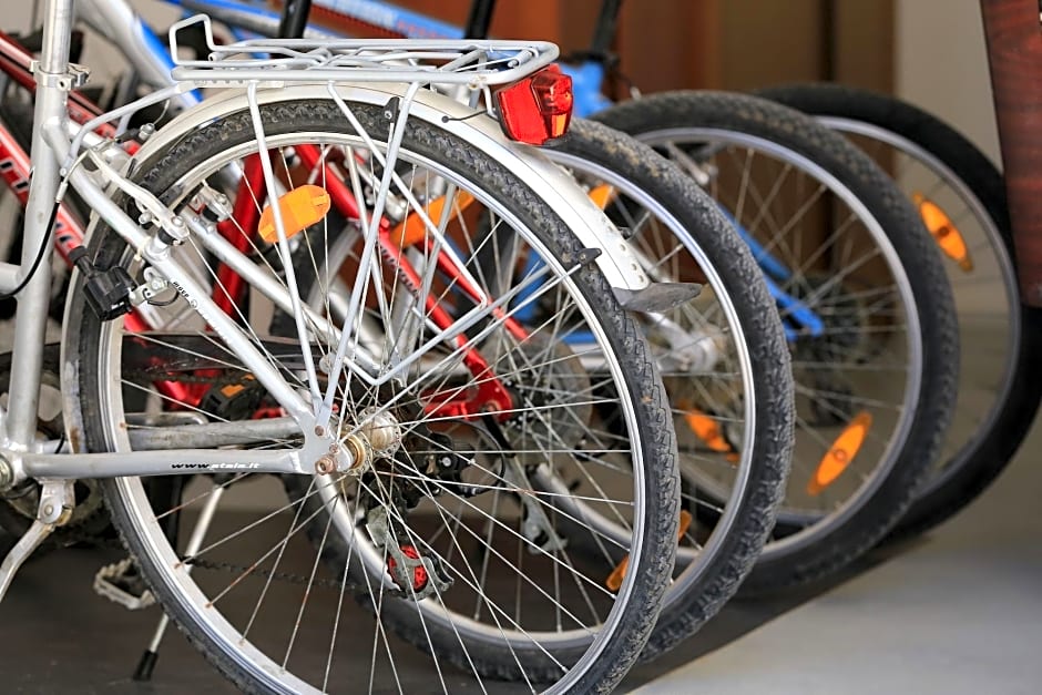 Apartments & Rooms Petra