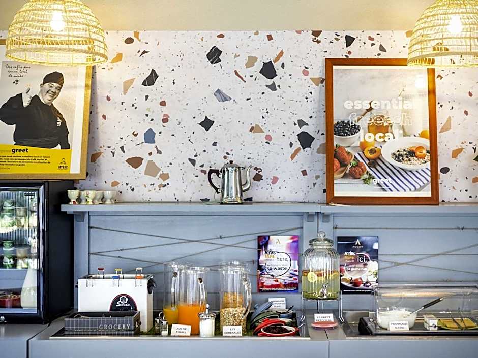 greet Hotel Castres Saix