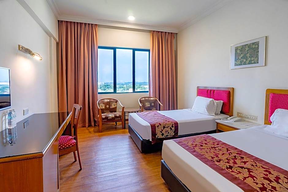 Crystal Crown Hotel Harbour View Port Klang