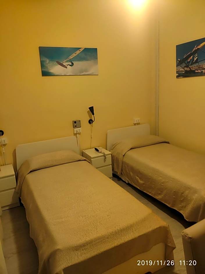 Giappone Inn Parking Hotel