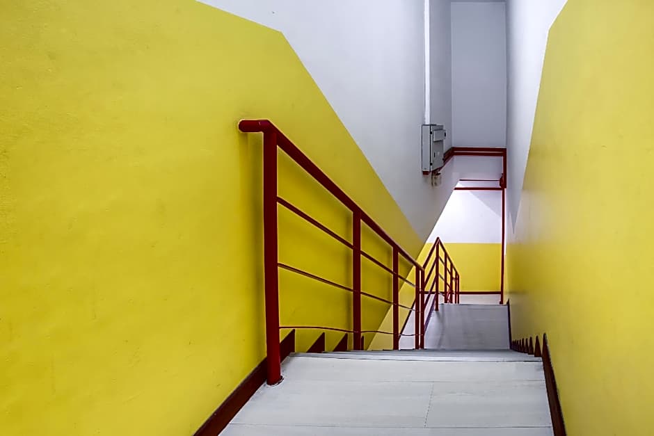 Hotel O Taj (seksyen 7)