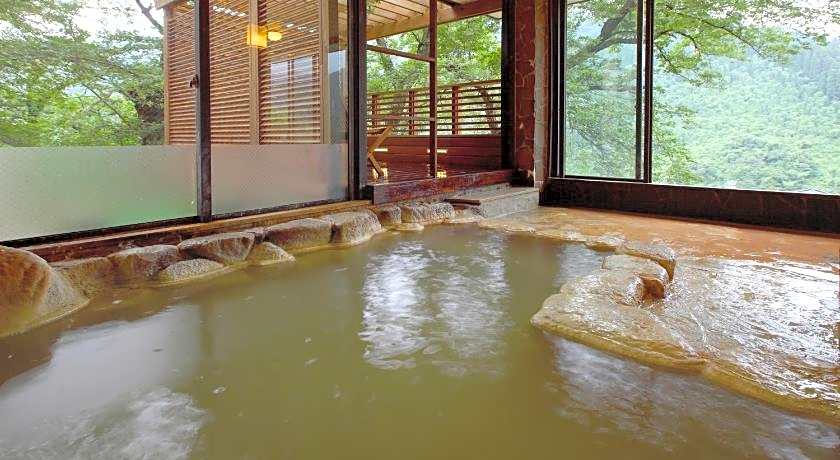 Ryokan Sanrakuen