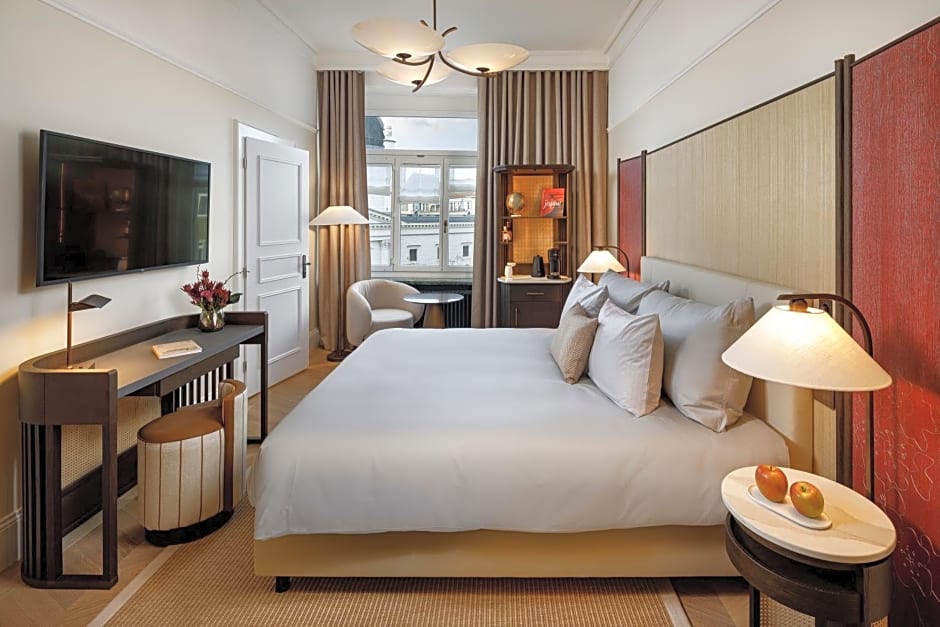 Small Luxury Hotel Ambassador a l'Opera