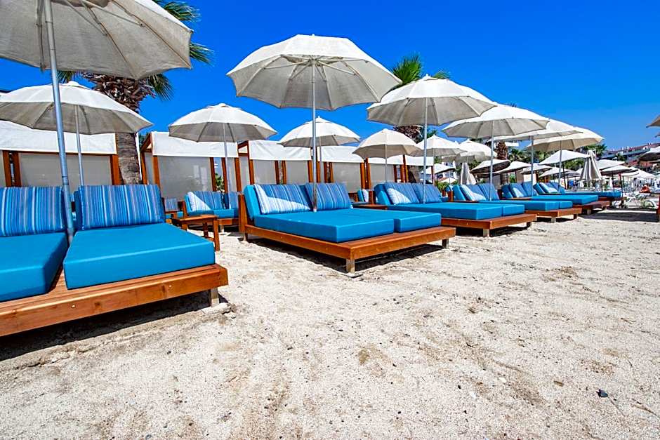 Class Unique Beach