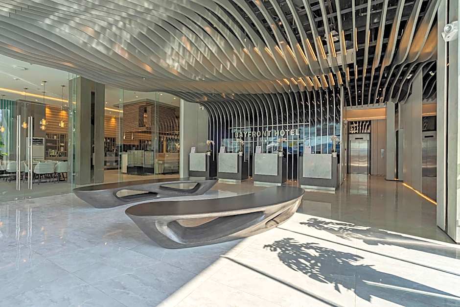 Bayfront Hotel Cebu Capitol Site